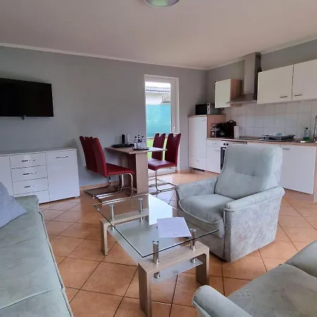 Reihenhaus Am Gross Labenzer See, Klein Labenz